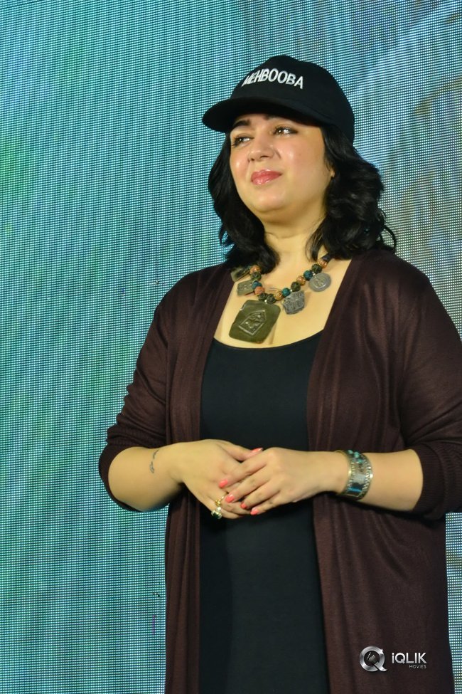 Charmy-Kaur-at-Mehbooba-Movie-Pressmeet